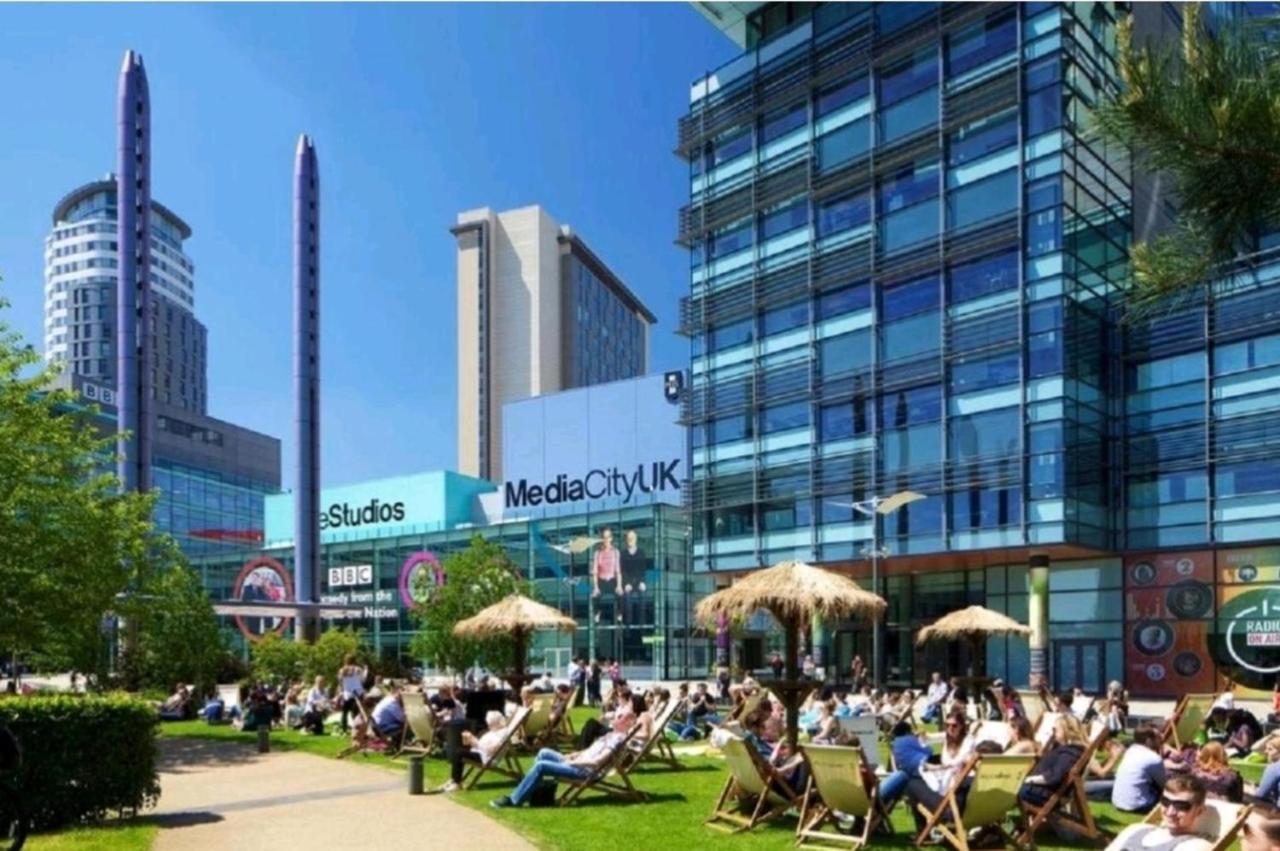 Exquisite Cosy 2-Bed Apartment In Salford Manchester Exteriör bild