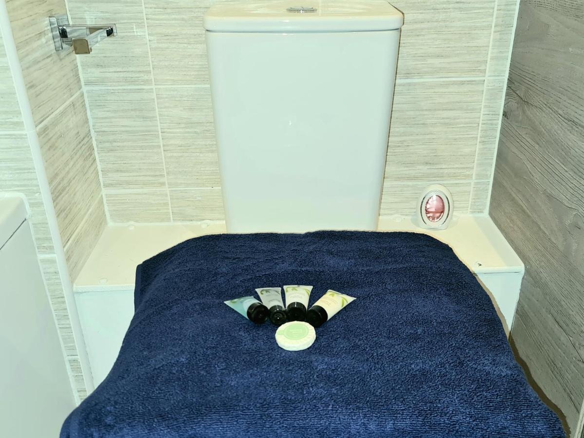 Exquisite Cosy 2-Bed Apartment In Salford Manchester Exteriör bild