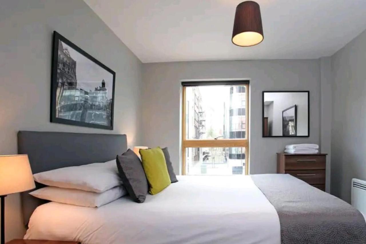 Exquisite Cosy 2-Bed Apartment In Salford Manchester Exteriör bild
