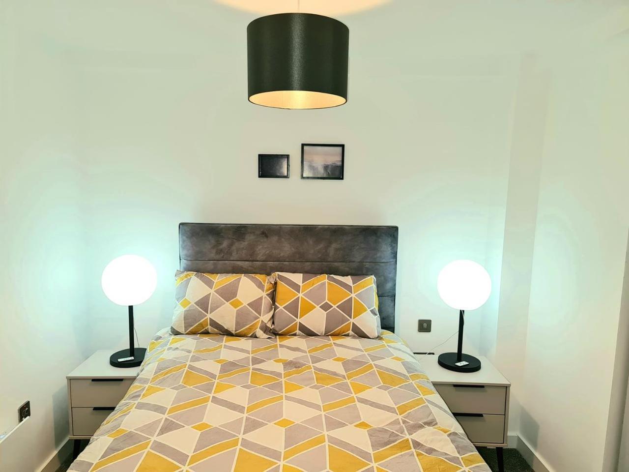 Exquisite Cosy 2-Bed Apartment In Salford Manchester Exteriör bild